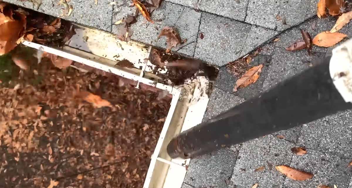 Properly Clean and Maintain Your Gutters